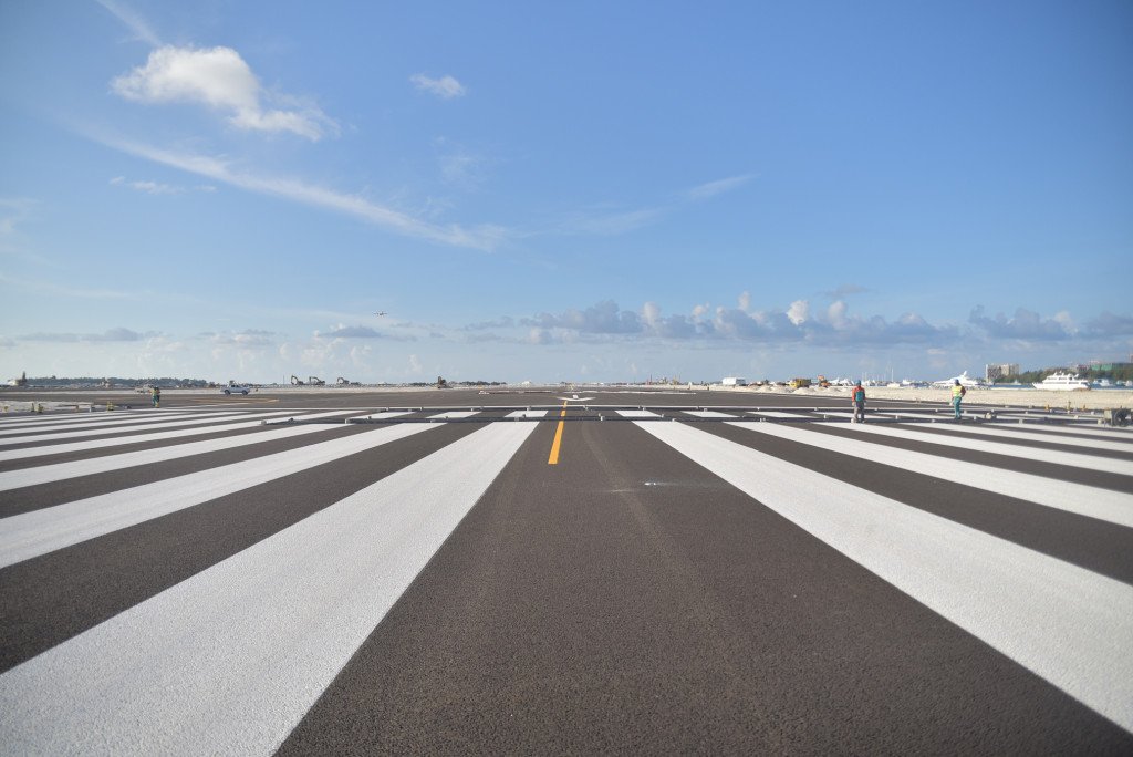 avasmv's tweet photo. Maldives football team, to land on new VIA runway on A380 https://t.co/XfyJV4GXl0 https://t.co/zZQQsDUR2g