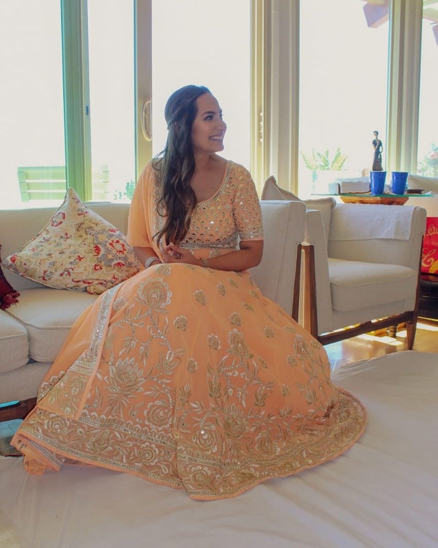 Heavenly Blossom

Parveena Sachdev is glorious in ASAL BY ABU SANDEEP.

#Asal #AbuSandeep #IndianCouture #FashionCouture #Couture #Fashion #IndianWear #Festival