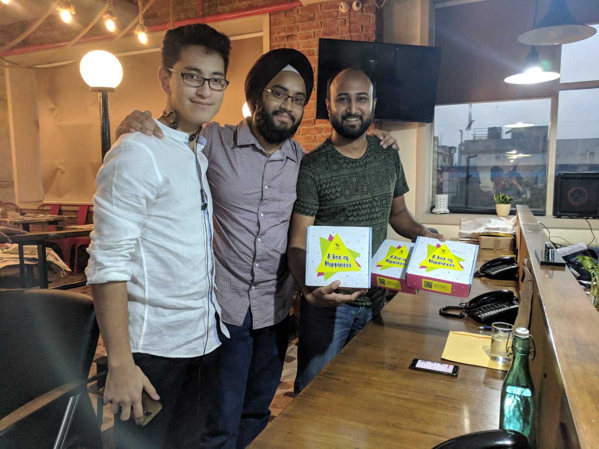 infor_thecause's tweet image. The Social Street in partnership with @infor_thecause had a fun filled Friday by working on &apos;A Canvas of Expression&apos; together. The real time sensitization on capacities came through thanks to the partnership on the Canvas and assembly of A Box Of Happiness.
#In_For_The_Cause
