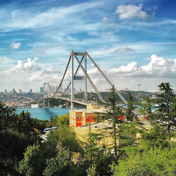 istanbul_cvb's tweet photo. Good morning from #Istanbul! Partly sunny with a shower with a high of 25°C & a low of 19°C #Istanbulweather Have a great week! https://t.co/2CsTBt44HO