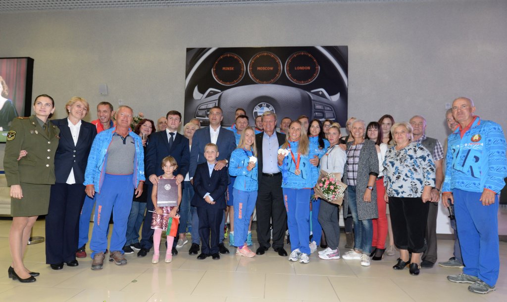 Не можем никак нарадоваться медалям Анастасии Прокопенко, которые она привезла с ЧМ по современному пятиборью в Мехико! Одна из них - бронза Пекина-2008🥉

Как встречали ее в аэропорту: noc.by/news/anastasiy…

#TeamBelarus #OlympicBelarus