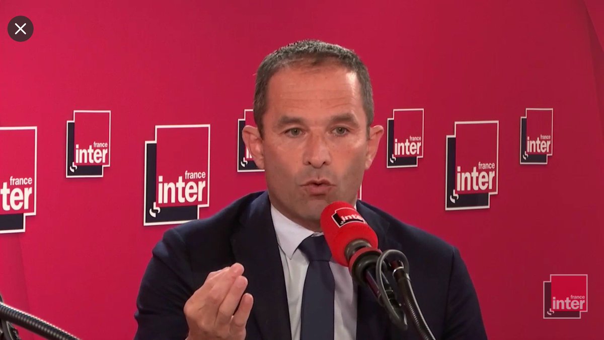 benoithamon's tweet photo. La question du revenu universel s’installe dans le débat public. #RUE @franceinter #le79inter https://t.co/j0cV8LvuQo