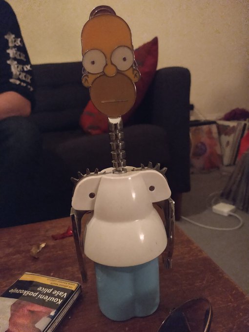 Help me out with my wine Homer🤗 https://t.co/OPjTh9R2gT