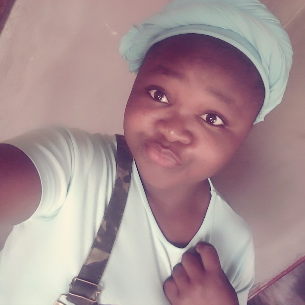 Smeluthandoh's tweet photo. #NewProfilePic https://t.co/LlEVtVPYMd