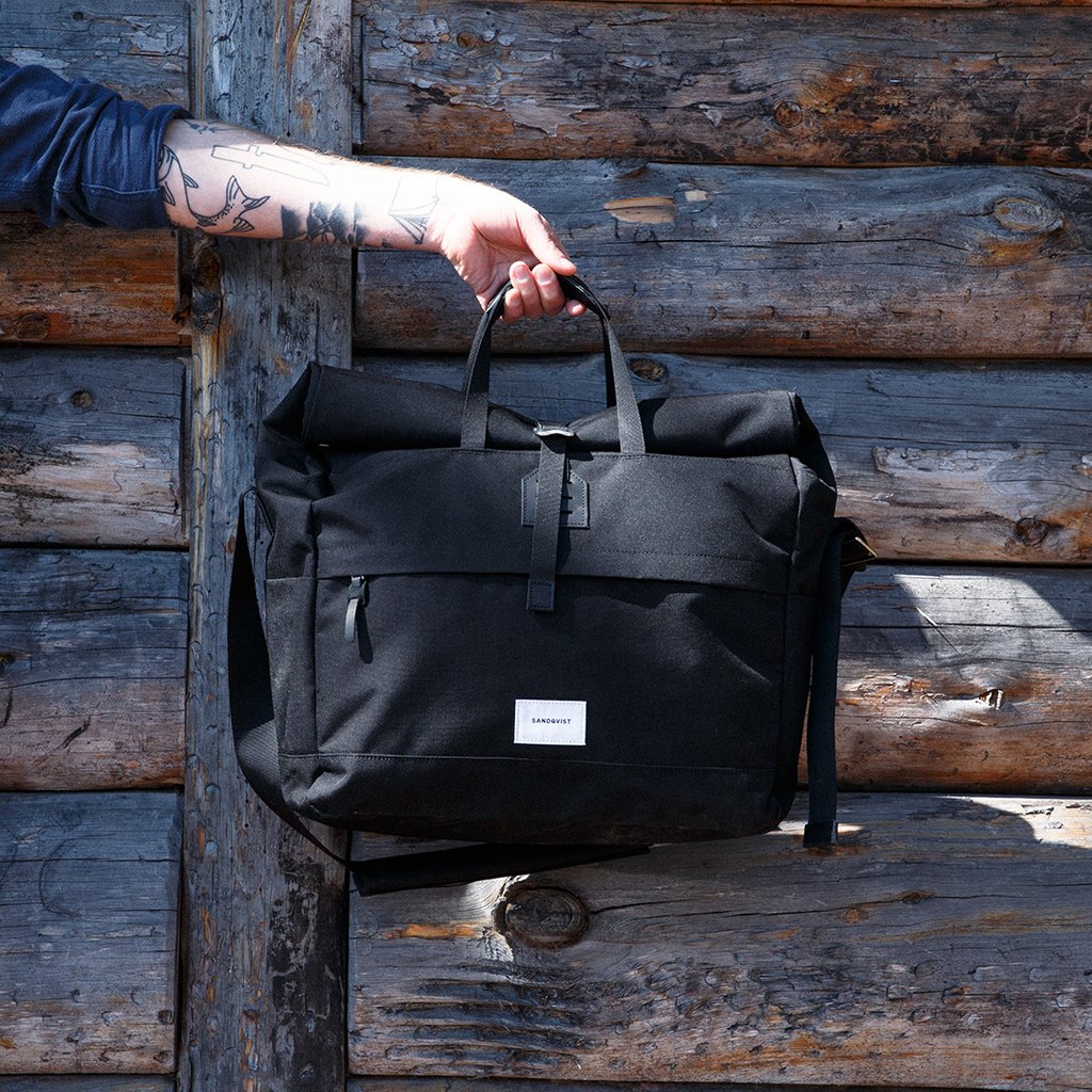 roll top shoulder bag