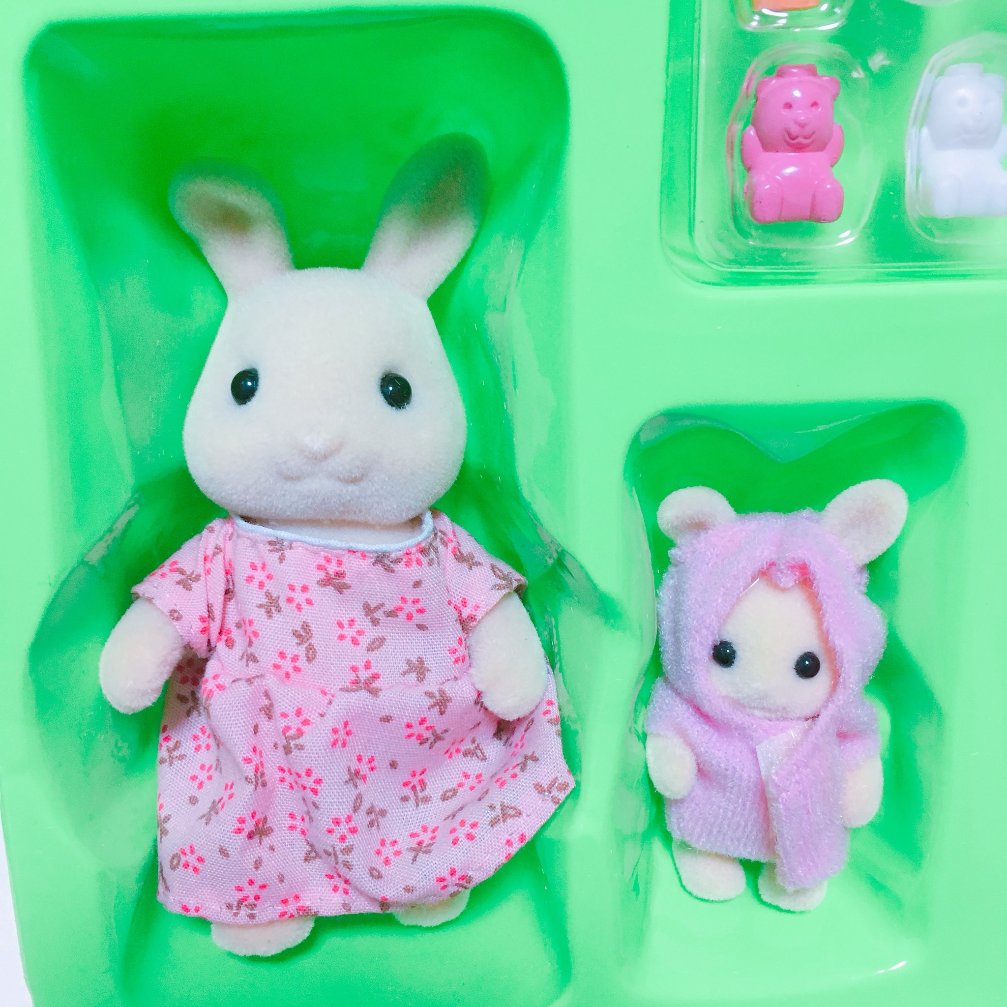 これは切ない シルバニアの親子セットw赤ちゃんだけ欲しかったけど