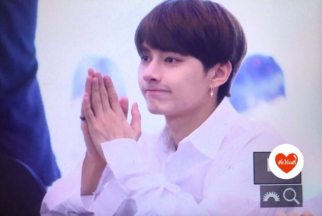 TheYouth_17's tweet photo. 180917 
#세븐틴 #SEVENTEEN #준 #준휘 #JUN #俊辉 @pledis_17 https://t.co/PgyblUk6d8