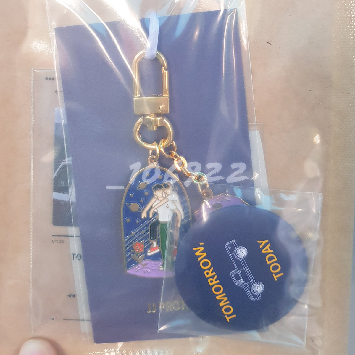 _106922's tweet photo. The keyrings arrived safely😊 thank you so much @planet0524 💞
มาถึงแล้ววว ถึงมือเราอย่างปลอดภัย เริ่มจัดส่งวันพุธนี้นะคะ ใครที่ต้องการเปลี่ยนที่อยู่สำหรับจัดส่งแจ้งได้ถึงวันพรุ่งนี้ทางDMเลยค่ะ🌴🍑 https://t.co/9Yvylg3pOv