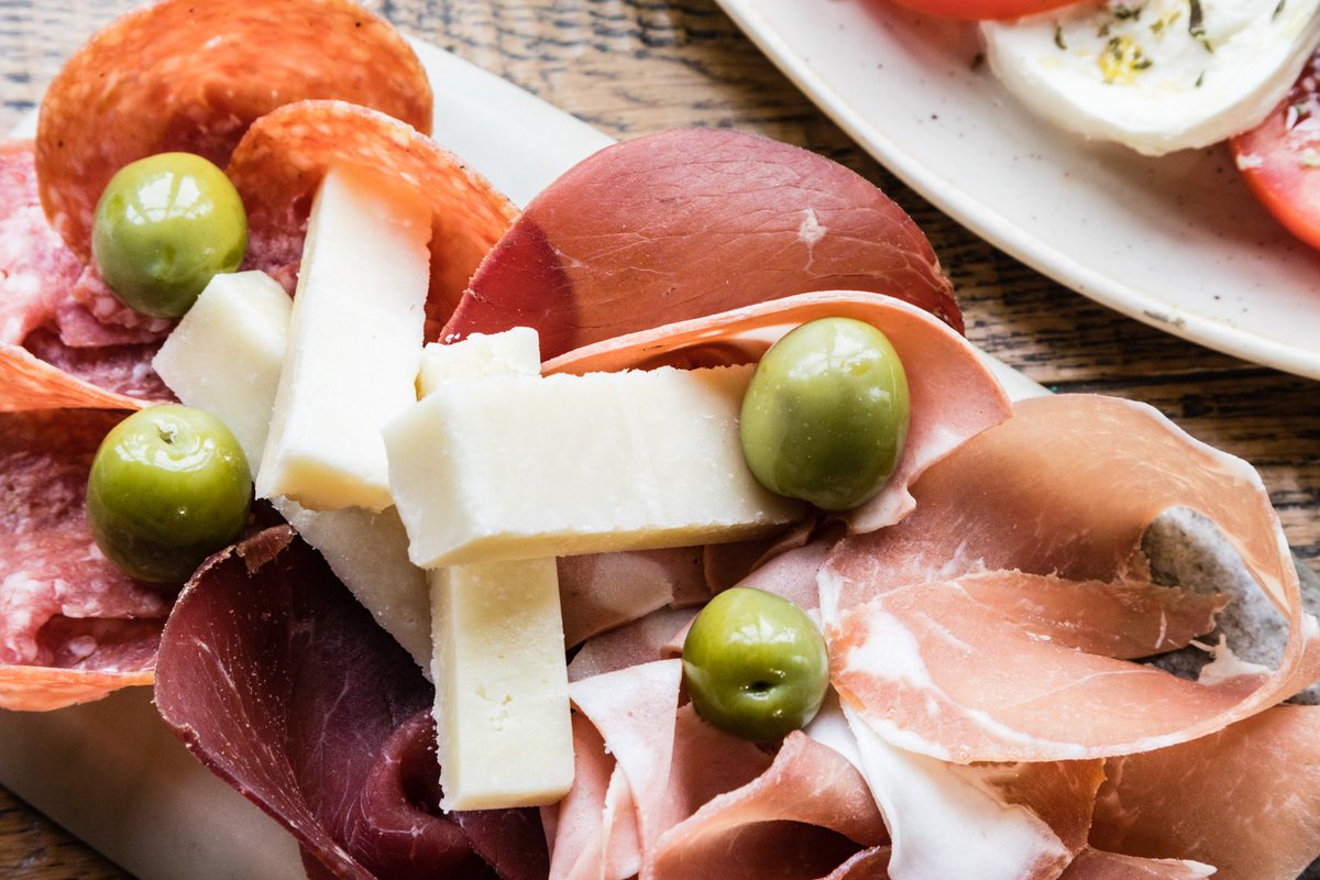 ItalianVenerdi's tweet photo. Have you ever been to Venerdi restaurant before? Tell us below
.
#delicious #food #eats #switchcommunications #switch #foodphotography #foods #fooddiary #foodshare #foodaddict #foodspotting #foodtrip #foodism #foodphoto #foodstyling #foodnetwork #foodbeast #foodandwine #foodprep https://t.co/o3JGXKPQEt