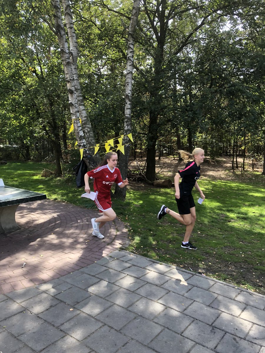 LeoBreevoort's tweet photo. Leuke KT2 activiteiten. Blijft een uitdagend examen. #sportenbewegenhilversum #kerntaak2examen https://t.co/3HDk0MLWAJ
