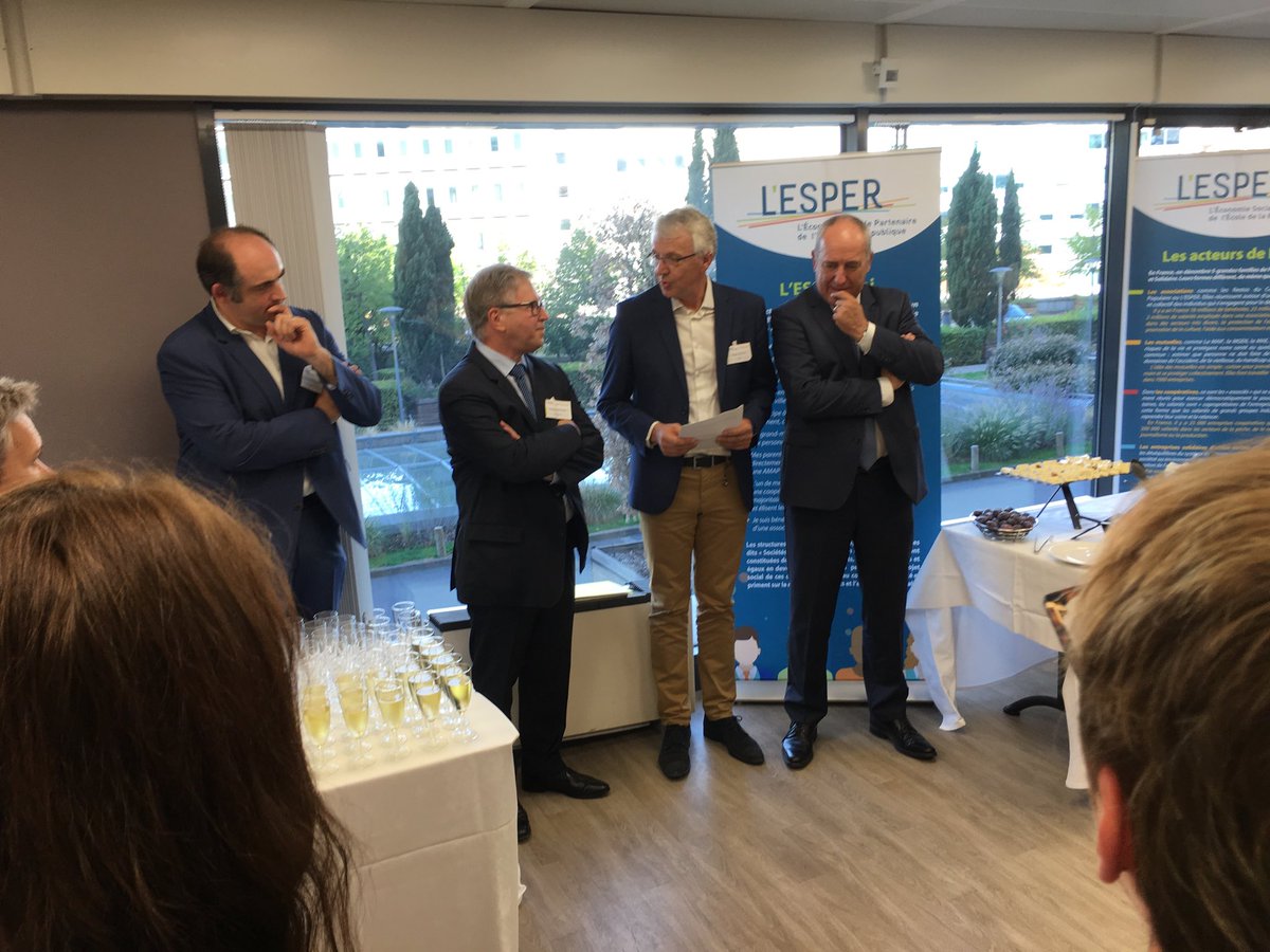 JPerchepied's tweet photo. Passage de témoin sous le signe de la transmission à @LESPER_France - Après la construction, un nouveau cycle s’ouvre pour les champs éducatifs, citoyens, ESS au sein du collectif #EducEss @rberthilier B.Souquet E.Mathias @RogerCrucq https://t.co/SbHB6aFMsM