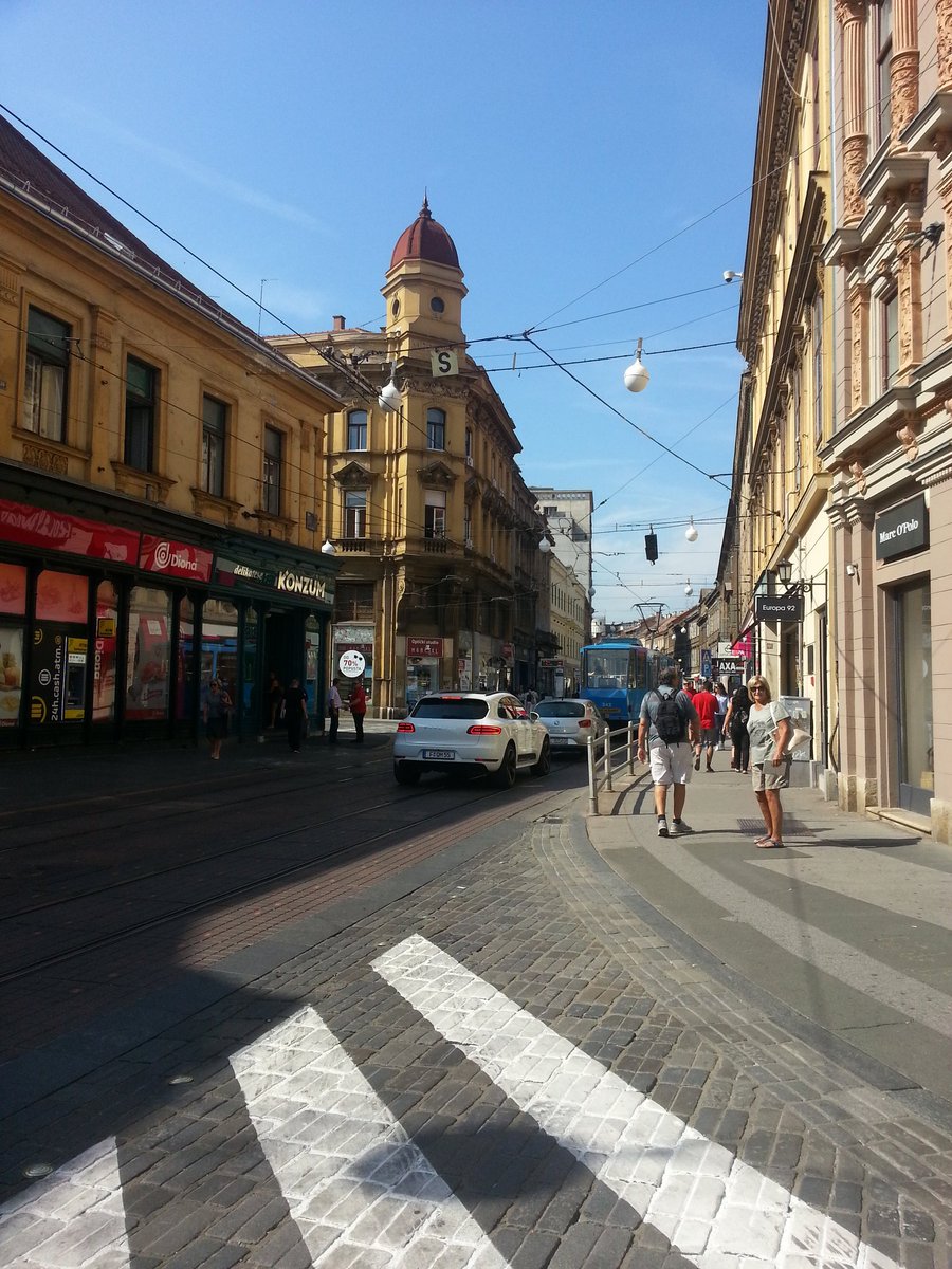 ZGportal's tweet photo. Ilica - Mesnička ..
#ilica #mesnicka #frankopanska #zet1 #zagreb https://t.co/u6OFgCH8HJ