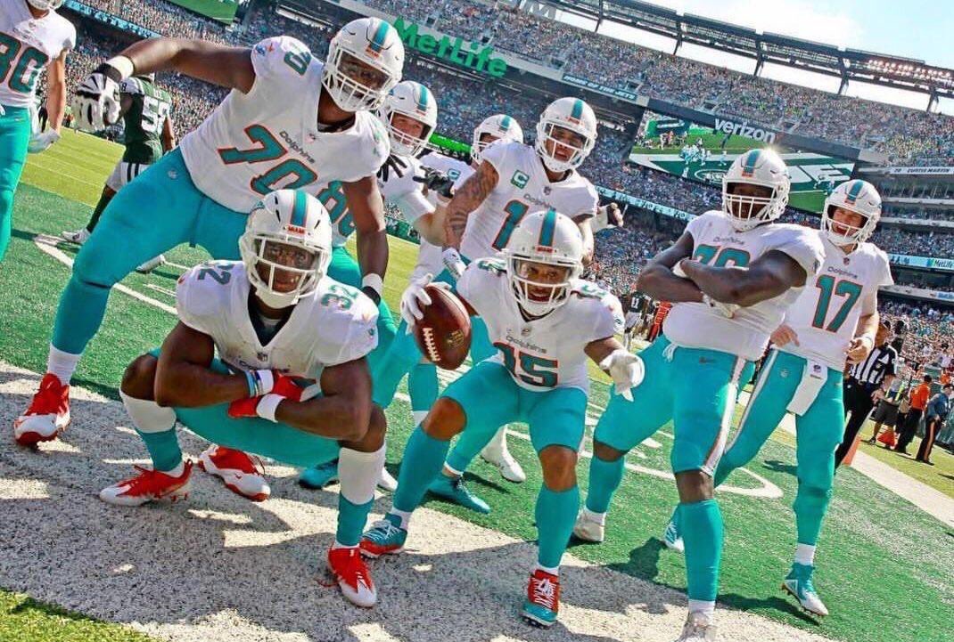 josueoctavio_'s tweet photo. This happened right in front of where I was sitting!! #squaddddddd 2-0! #finsup https://t.co/YTU8QxEW2Q