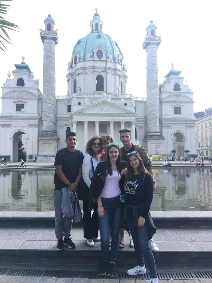 JA_Serbia's tweet photo. Nacionalni pobednici ovogodišnjeg takmičenja učeničkih kompanija trenutno se nalaze u Austriji, u poseti Austrijskom alumni klubu - prenosimo vam delić atmosfere :)

Serbian competitors from #coyc18 are currently in Austria, visiting their Alumni club members @JuniorAustria https://t.co/1FNWGDTqJ7