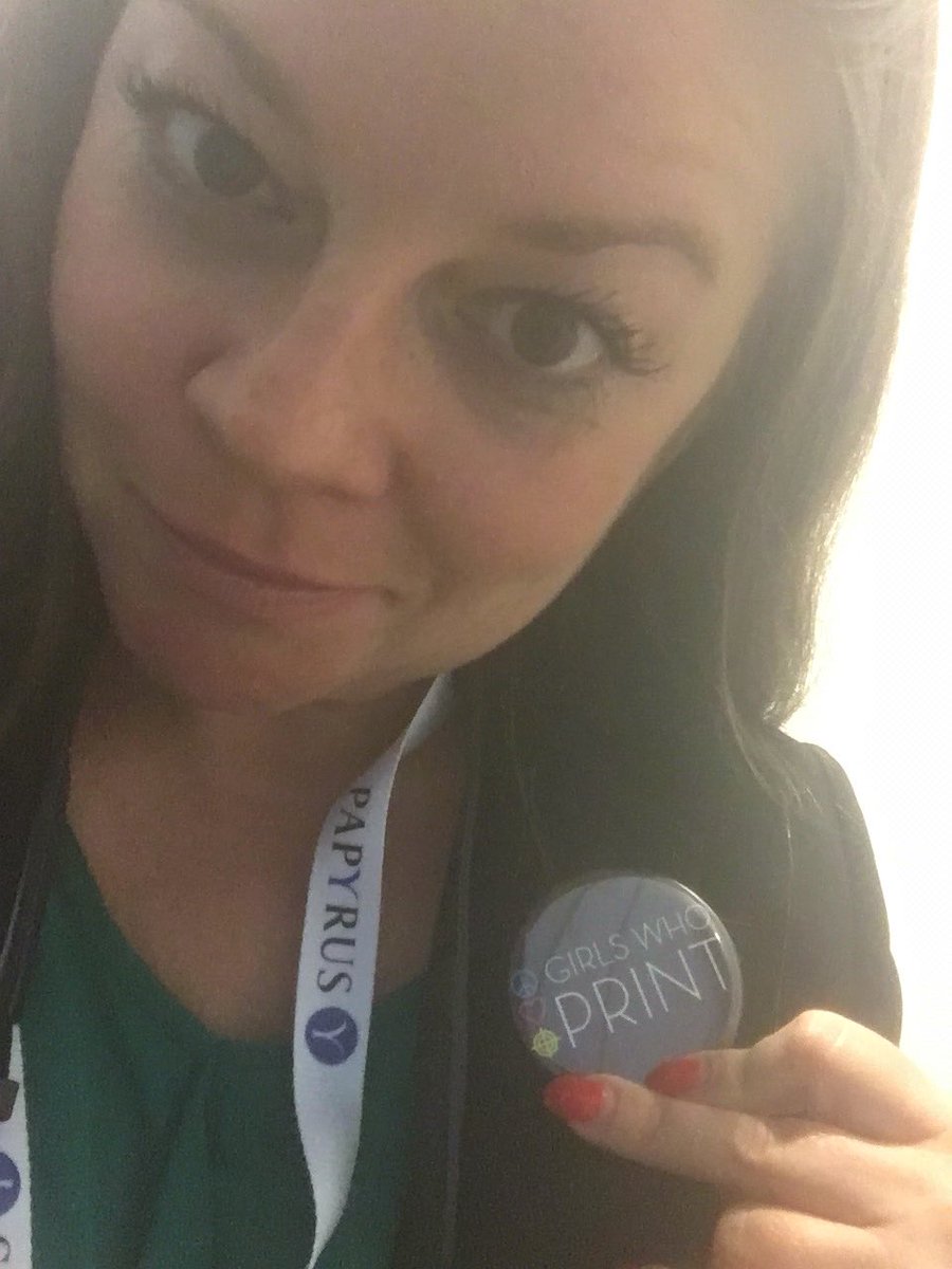 MayaStaels's tweet image. #sign2com women in print - don’t forget to join the LinkedIn group! @GirlsWhoPrint #girlswhoprint