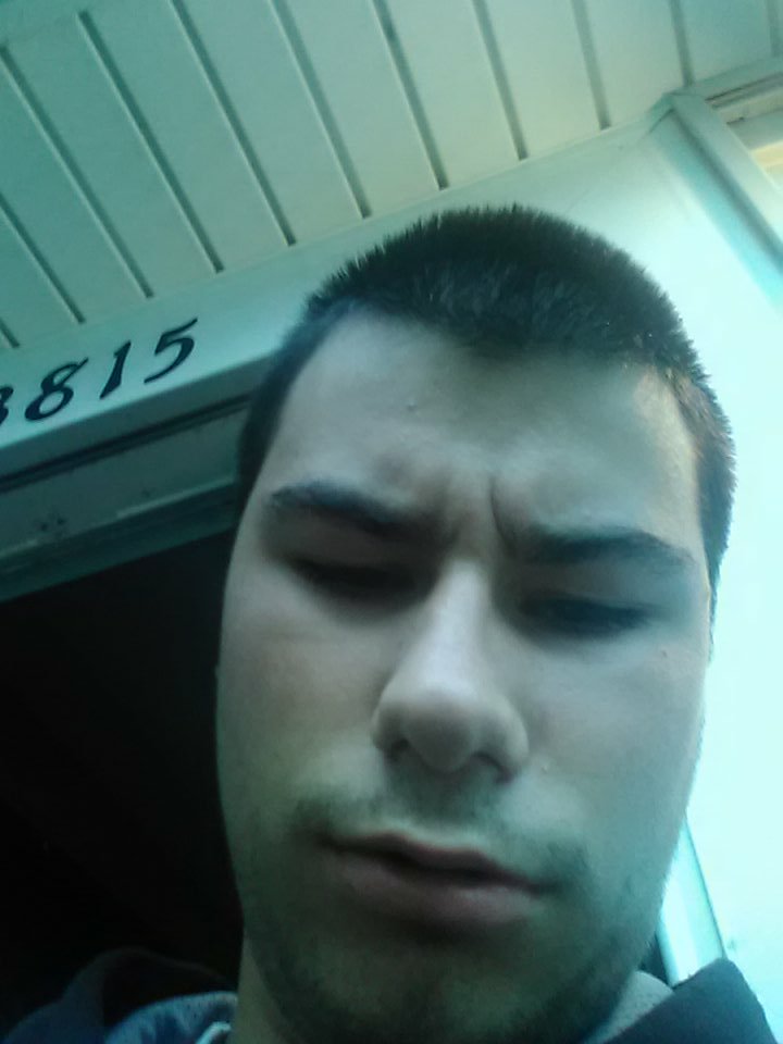SobelJosh's tweet photo. Waiting on my cab#late https://t.co/ODbghw6Icy