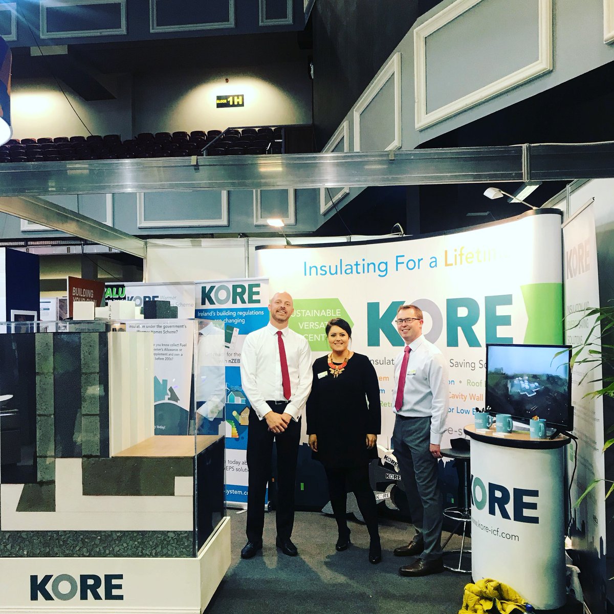 koresystem's tweet photo. What a great weekend at #SelfBuildLive2018 It was great meeting so many self builders. We thoroughly enjoyed giving advice on all things Insulation. If you have any questions please email us info@koresystem.com thanks to all who came by and said hello https://t.co/vxKM7PsBbT