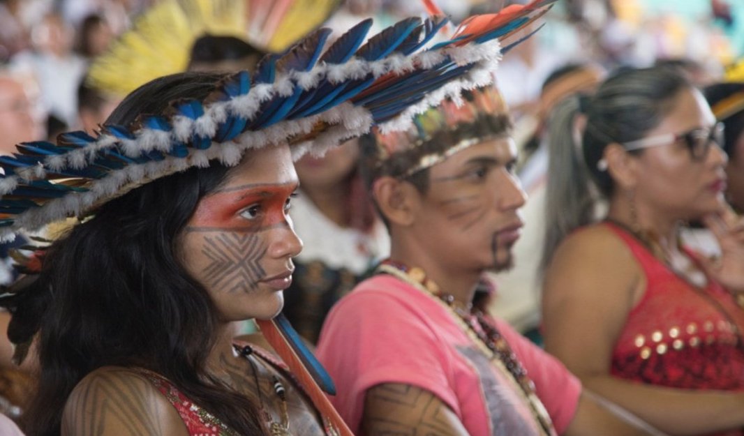 ComeceEu's tweet photo. Last opportunity to join the #dialogue with the high-level #Church delegation from the #PanAmazon region on #HumanRights, #Indigenous, #Environment. If you are a #journalist, join the #press conference!
Info & Registration ➡ https://t.co/uhpzZ5LhMq https://t.co/ckQ6aEH1i8