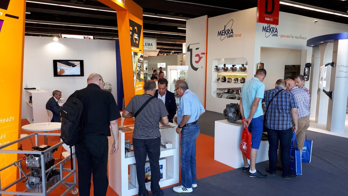ASYSUM's tweet photo. ¡Buenas sensaciones! ¡Así es como cerramos Automechanika #Frankfurt #amf18! Muchas visitas y movimiento en nuestro Stand. Y muy buen público y recibimiento en la conferencia de Mobilatina. ¡Muchísimas gracias a todos! #automotive #rebuilding #Asysum #rebuiltengines https://t.co/gmHeWUZ1vX