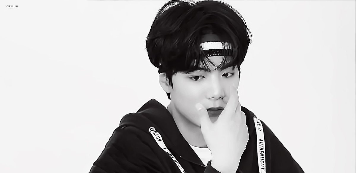 _gemini689's tweet photo. [CAP] 행텐 SPECIAL EVENT
#김종현 #JR
(+8)💙https://t.co/FjXA2bhJkp https://t.co/3BdkaZ3QLS