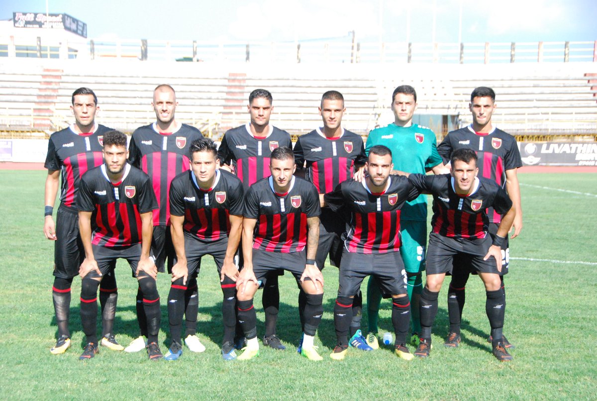 Panachaiki1891's tweet photo. ΟΜΑΔΑ!
🔴⚫️ #Panachaiki #pfc1891 #PanachaikiFamily #Kypello #Elladas https://t.co/SQASBkCJiB