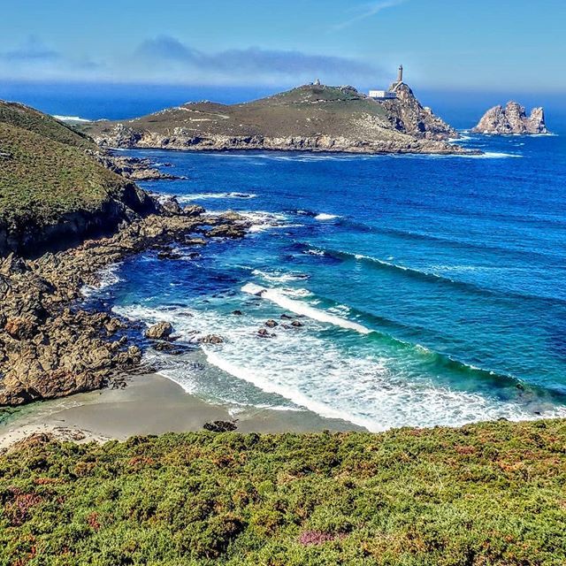 vagamundo's tweet photo. #ocaminodosfaros #traski #costadamorte Mi #camiñodosfaros terminó temporalmente con la etapa a Camariñas, donde tuve estas vistas de uno de mis faros favoritos de Galicia, el de Cabo Villano o Cabo Vilano muy cerca de Camariñas. Quedan 3 etapas, de Camar… https://t.co/wVEsjiEMDR https://t.co/yYSelMO0Ih