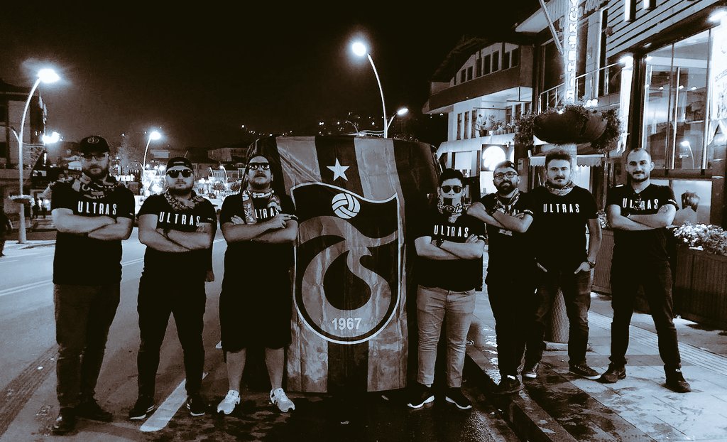 Trabzonspor Tribünleri hafta içi, mesafe vs demeden arma uğruna Alanya'ya akın ediyor!