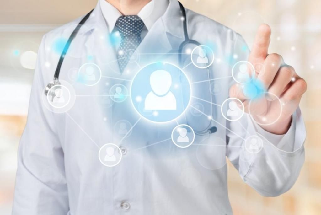 Allpostco's tweet photo. Want to work in the medical field but you aren't interested in many years of schooling? Here are several medical programs that require only a certificate, via @CareersOnTarget https://t.co/z5EgOE13bK #DentalAssistant #HealthcareAdministration #MedicalOffice https://t.co/ZmpzR2CDNd