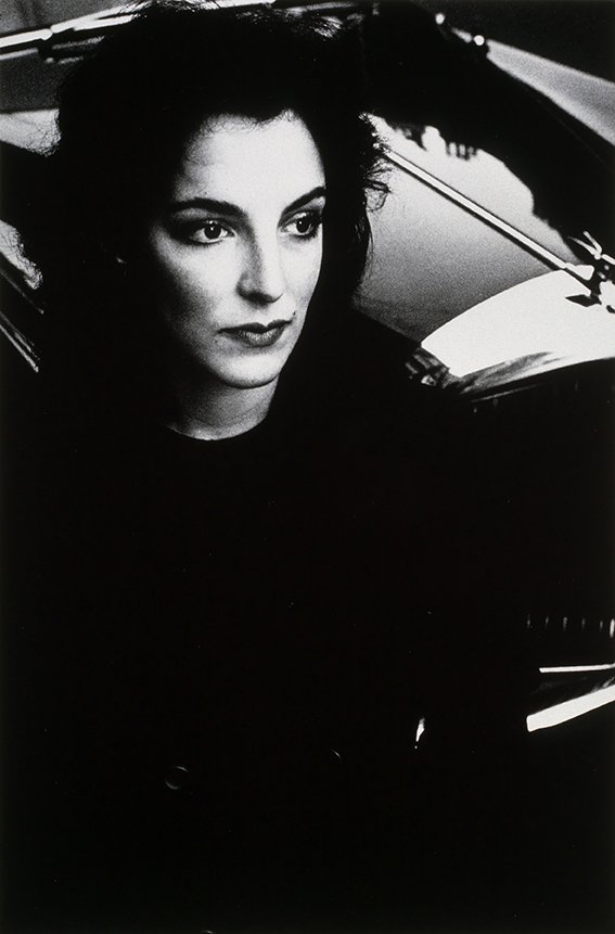 mep_paris's tweet photo. "UNE COLLECTION" #CollectionMEP
Dans les années 70, Ralph Gibson publie sa "Black Trilogy": 3 livres qui lui vaudront 1 reconnaissance mondiale et avec lesquels il définit un vocabulaire de communication visuelle inédit au service de sa vision personnelle éminemment surréaliste. https://t.co/JSvxpN1b57