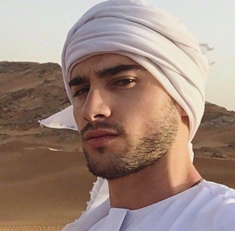 LVGIF's tweet photo. Juga kelemahan Kaum Hawa 🤤 https://t.co/VOT9eL48rj