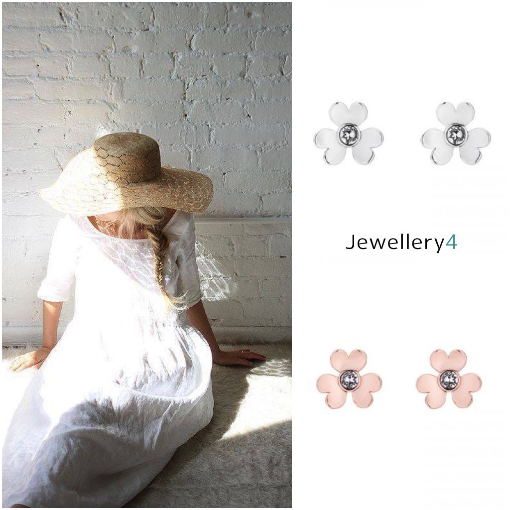 Jewellery4's tweet photo. Be as delicate as our #Hansila #heart #blossom #earrings.

Shop #Jewellery4: https://t.co/vH8ydhwsve https://t.co/8GMFLzx93y