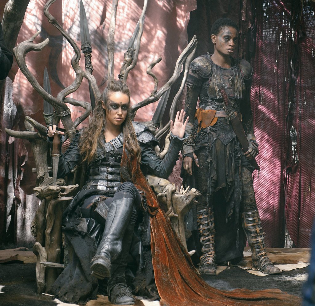 heda_clexa's tweet photo. now this is what i call A GLOW UP https://t.co/PZdJQm7RTF