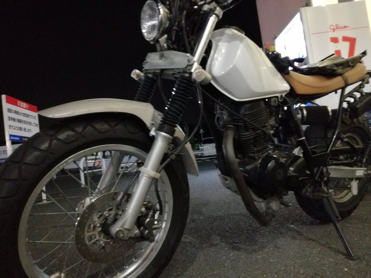 しゅんすけ Tw0 En125 ヘルメット変えようかなぁ ˊᵕˋ おすすめ教えてくださーい バイク乗りと繋がりたい Tw0 En125 バイクのある風景 バイク川崎バイク しゅんすけ Tw0 En125 ヘルメット変えようかなぁ ˊᵕˋ おすすめ教えてくださーい バイク乗りと繋がりたい Tw0 En125 バイクのある風景 バイク川崎バイク