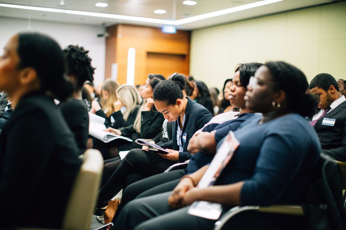 UrbnLawyer's tweet photo. 8 years later @Urban_Lawyers 🍰🥂🙏🏿 Urban Lawyers is a registered charity that works to makes the law (in its academic, practical and career contexts) more accessible to marginalised groups in society. https://t.co/vBVD7SSF5G