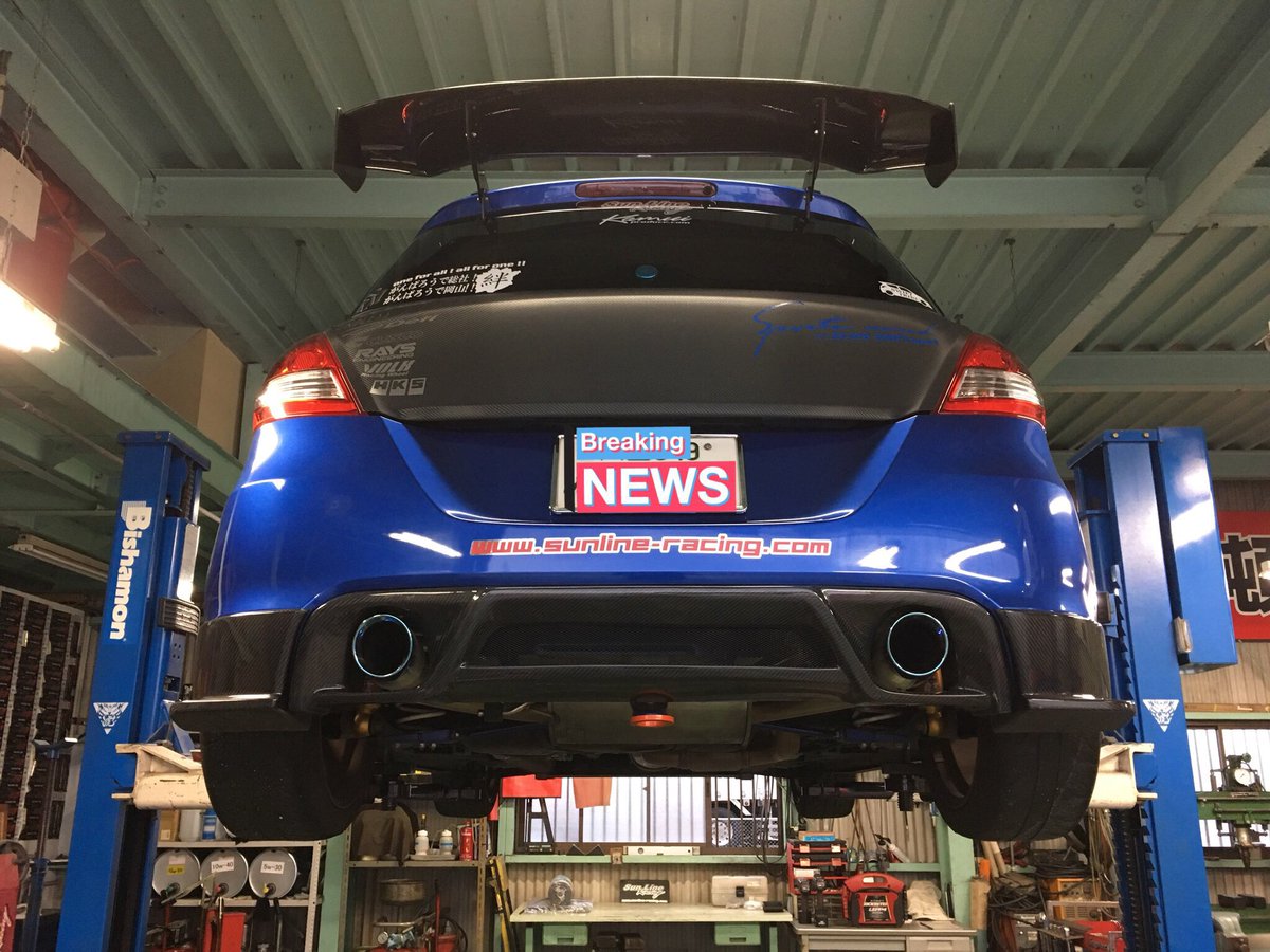 固定用 岡山で青いサンラインフルエアロのZC32Sスイフトスポーツに乗っ