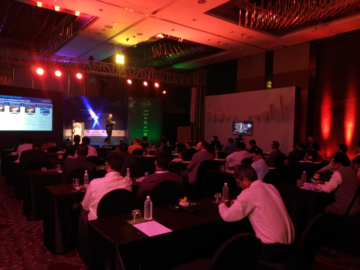 HarmanProIndia's tweet photo. A look into the Mumbai leg of #TexhXchange 2018 today at @JWSahar. #StayTuned for more updates on exciting training sessions and demos by experts from #HarmanProfessionalSolutions. https://t.co/MEKBNZl3e5