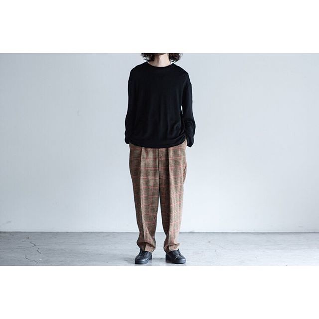 MARKAWARE_marka's tweet photo. . MARKAWARE "NEWZEALAND MERINO WOOL CIRCULAR SWITZER FLEECE CREW NECK WOOL TUBE SWEATER" "SHETLAND WOOL GUNCLUB CHECK CLASSIC FIT TROUSERS" #organicwool #merinowool #shrinkproof #crewnecksweater #shetlandwool #shetlandtweed #gunclubcheck #classic #slowfa… https://t.co/sK7LwlgDzf https://t.co/nlzU8q9RlD