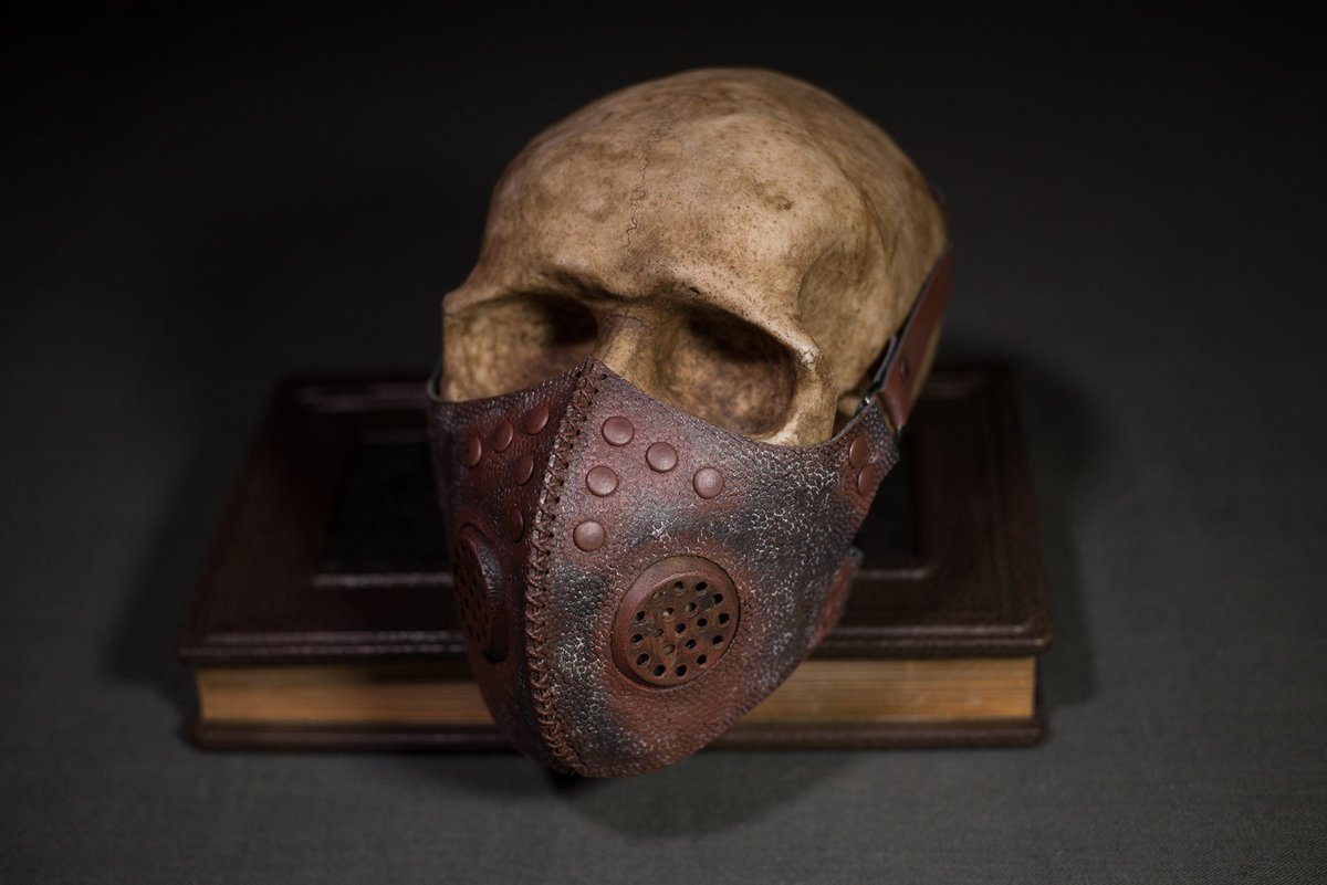 Hatmaker_RU's tweet photo. Post Apocalyptic Rusted Leather Mask Postapocalyptic Gas Cyber Goth Steampunk Burning Men Cyberpunk Respirator Festival Roleplay Mad Mask https://t.co/1dbOFZRZuu #PostApocalyptic #PostApocalyptic https://t.co/xNAuGyw1yb
