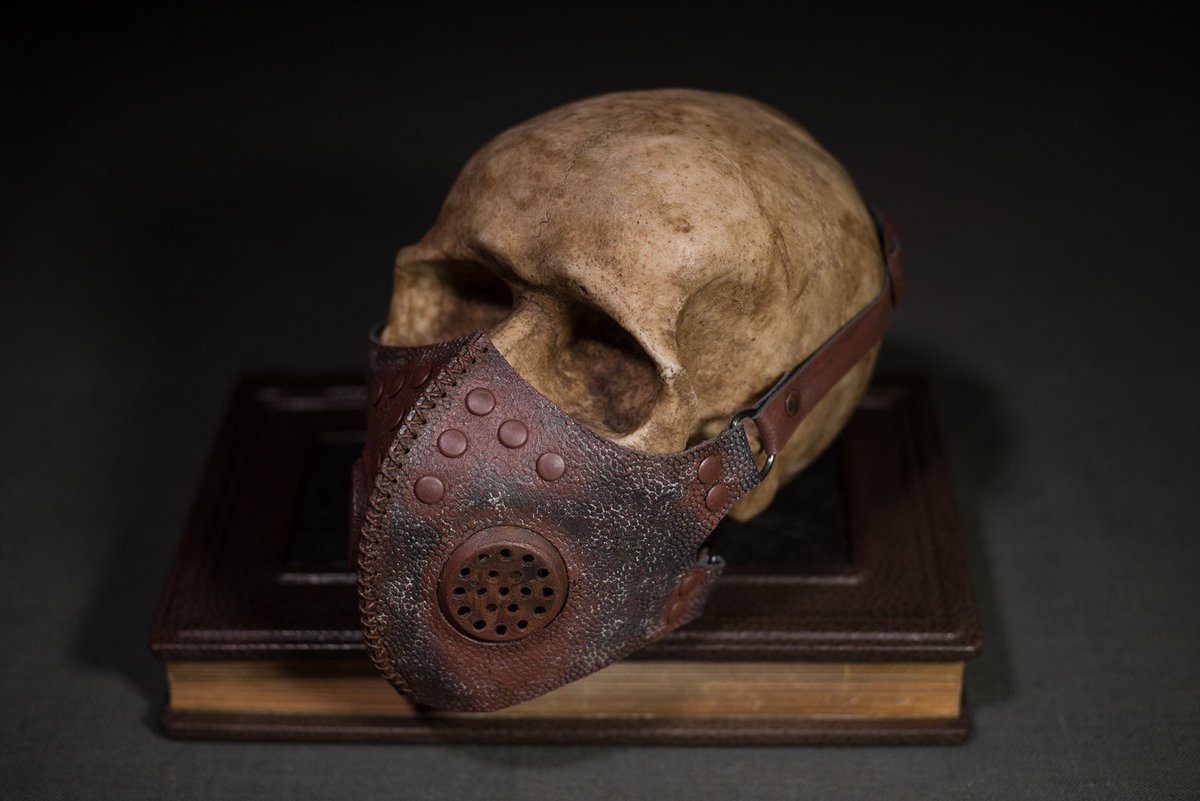 Hatmaker_RU's tweet photo. Post Apocalyptic Rusted Leather Mask Postapocalyptic Gas Cyber Goth Steampunk Burning Men Cyberpunk Respirator Festival Roleplay Mad Mask https://t.co/1dbOFZRZuu #PostApocalyptic #PostApocalyptic https://t.co/xNAuGyw1yb