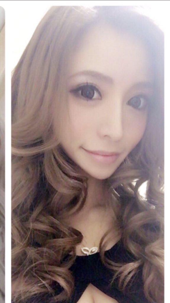 GNGhospital_jp's tweet photo. **日本人の方がお持ちいただく写真の中で多い輪郭写真**
（なりたくない輪郭バージョン）🙄
顎がとがりすぎている輪郭、短すぎる顎、顔のラインがはっきりしすぎている輪郭😭小さくスリムにすれば綺麗というわけではありません！
＃ｇｎｇ　＃ｇｎｇ病院　＃美容整形　＃整形　＃韓国　＃韓国整形 https://t.co/DuABsbxdGh