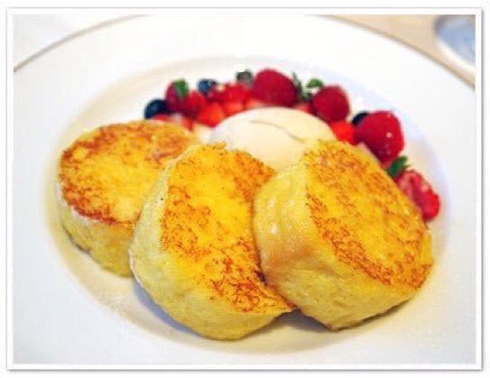 TodaysSweets's tweet photo. ストロベリーフレンチトースト♡｡˚⋆ https://t.co/ZAP8MZvOuP