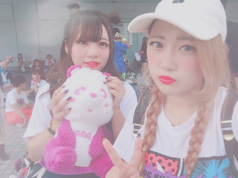 riorio4301's tweet photo. 相方ちゃんいつもありがとう💜
現地で会えた人もありがとうございました！
またよろしくお願いしまーす😆💜
#AAA#CAL#ナゴヤドーム https://t.co/8jvHJOAuVl