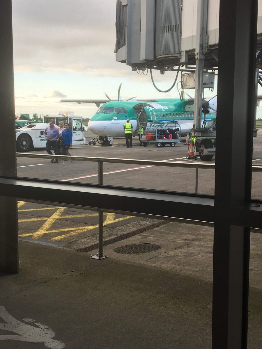 Modig_Corporate's tweet photo. Thats right! Enjoying the atmosphere at departures lounge @ShannonAirport and great service @AerLingus  yesterday, today we are shaping a new world of work at @IOSH_conference @IOSH_tweets in Birmingham! #IOSH2018 #ShannonAirport #AerLingus #modigcs https://t.co/nsbYTgvVPI