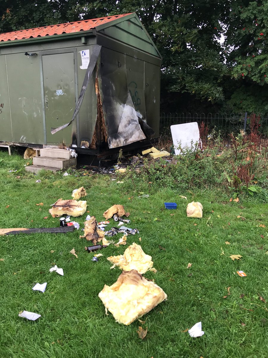 BakeryDragonfly's tweet photo. The little darlings have done it again and they’ve flooded it out again we are sick of this mindless vandalism @KirkleesCouncil @KirkleesMayor @TracyBrabin https://t.co/0tgLMfTcBt