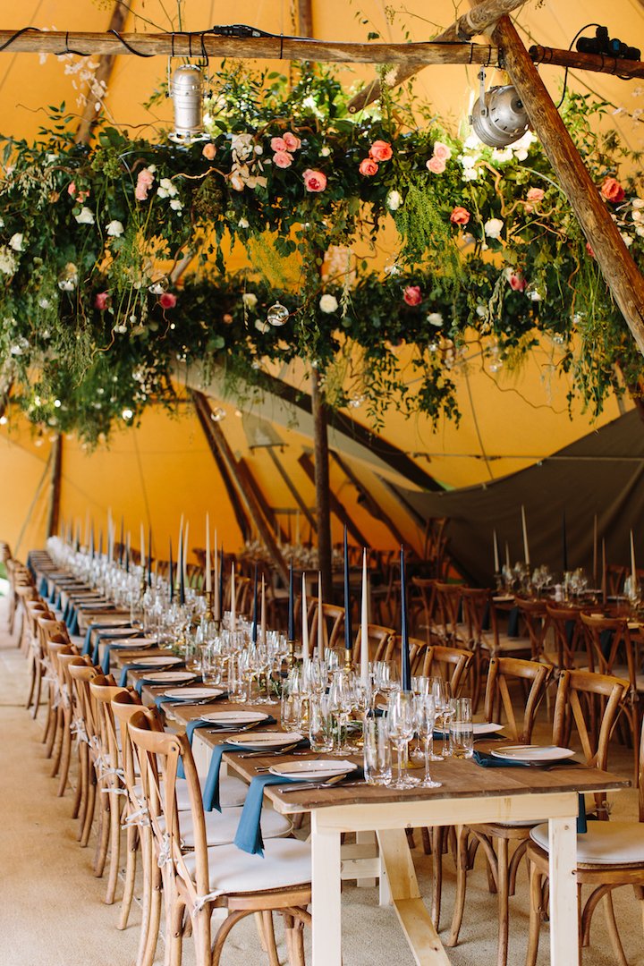 Order your PapaFlex Event Matting NOW : Made with high density, twisted polypropylene strands that mimic natural sisal fibres, it is both functional and desirable.✨ Image by Baker Evans Photography