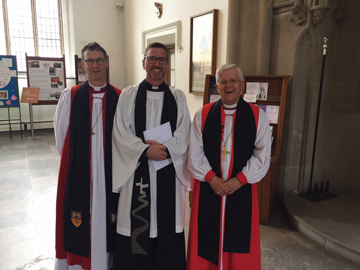 nickjmckee's tweet image. Thank you to everyone who came to support me at my licensing as Director of Vocations for ⁦@cofelancs⁩ yesterday in ⁦@bbcathedral⁩ #StJethrorocks #Godiscalling ⁦@BpBurnley⁩ ⁦@JillLCDuff⁩