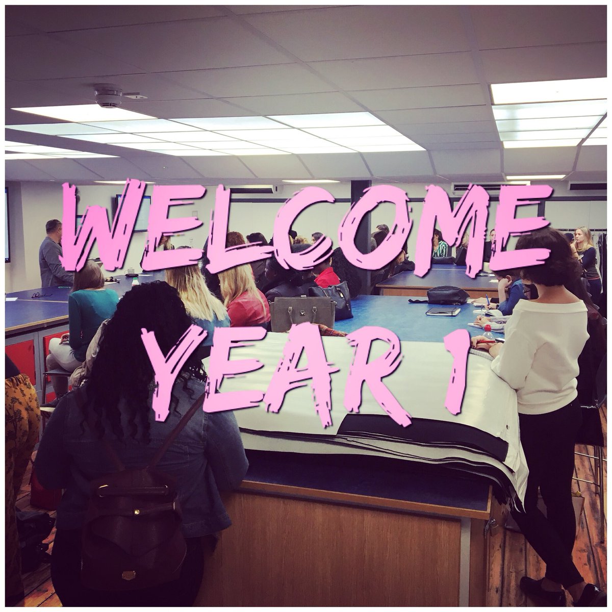 ⭐️WELCOME YEAR 1⭐️
It’s that time of the year to welcome our new fashion and textiles students to University of Derby.
<a href="/derbyuni/">University of Derby</a> <a href="/derbyuniarts/">University of Derby School of Arts</a> <a href="/derbyunion/">Union of Students</a> @textilesatderbyuni #textiles #fashion #student #inductionweek #print #fashion #textiles #derby #degree  #fashiondegree
