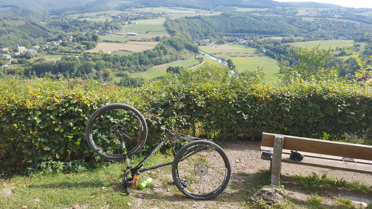 MTB_Expeditions's tweet photo. Having a flat isn't always so bad, definitely with that kind a view 😊📸 https://t.co/SnmCX2ZZks