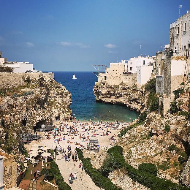peternasonov's tweet photo. The highlight of my #Italian #trip so far.
#beach #adriaticsea #polignanoamare #italiantravel #solotraveler #sea #mediterranean https://t.co/YsfFZJJbOk https://t.co/S30vFacSaY