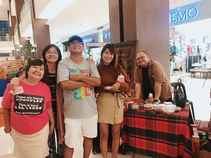 paxieness's tweet photo. NEW BLOG POST!!! All about #ForaMall Tagaytay's #IKON Event. Stories, photos and all the reasons why we should support more local artists and sellers. Click, click: https://t.co/dcP8kPjNpt https://t.co/QoP8UtVNos